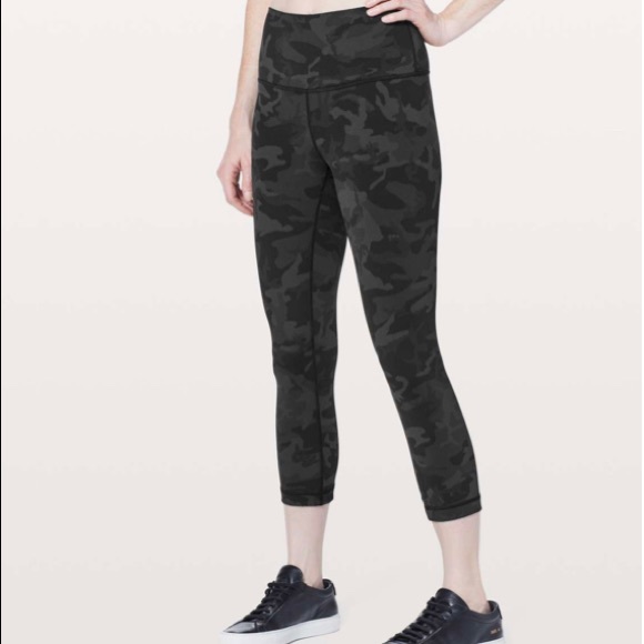 Lululemon Wunder Under Crop (Hi-Rise) Luon 21" Incognito Camo Multi Grey size 6 - Picture 4 of 4